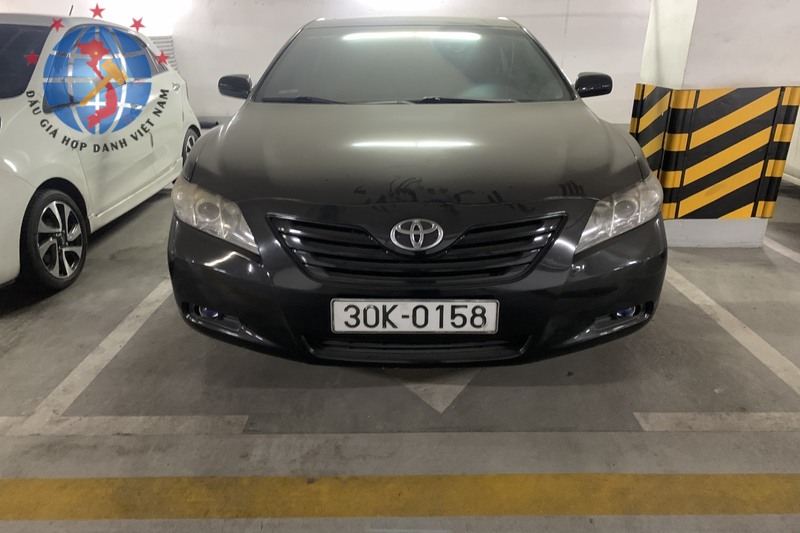 Đấu giá 01 Xe ô tô cũ hỏng để lưu bãi lâu ngày Nhãn hiệu Toyota Số loại Camry